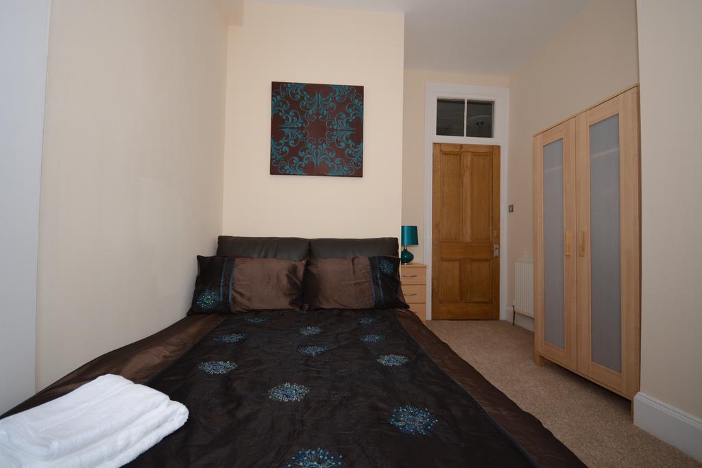Townhead Apartments Glasgow Airport Paisley Værelse billede