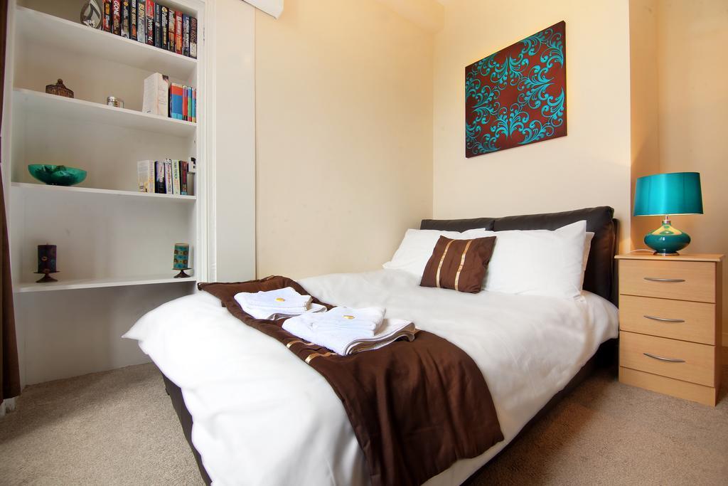 Townhead Apartments Glasgow Airport Paisley Eksteriør billede
